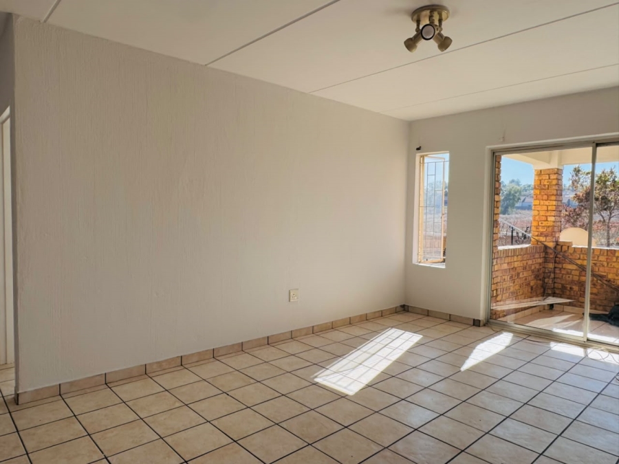 1 Bedroom Property for Sale in Strubensvallei Gauteng