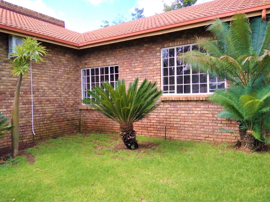 To Let 2 Bedroom Property for Rent in Newlands Gauteng