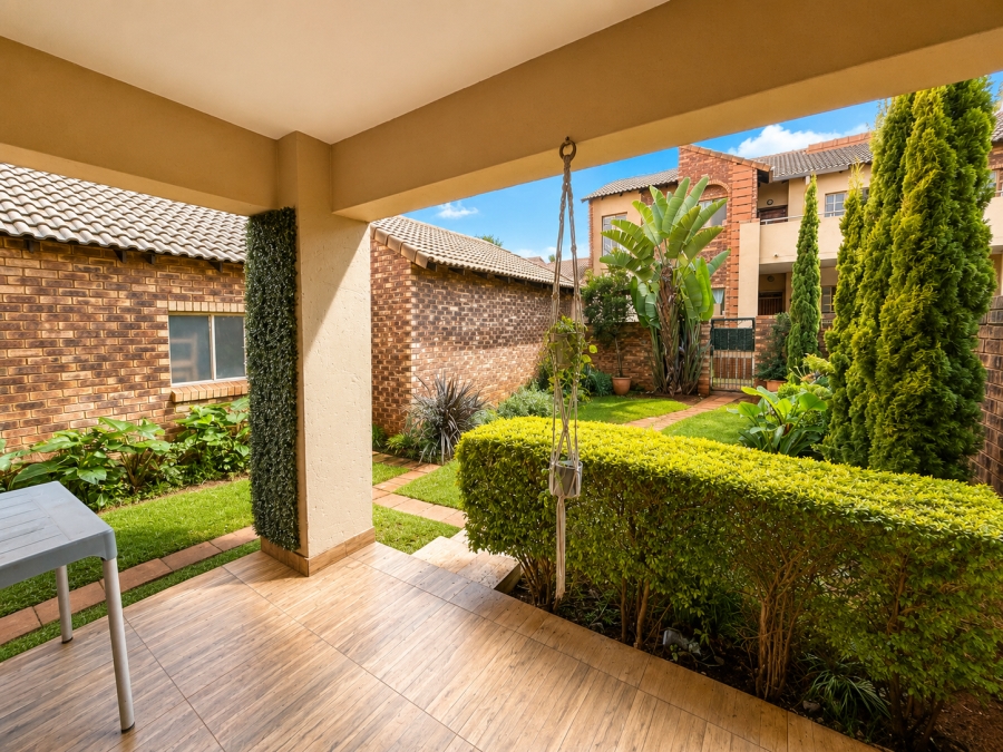 To Let 2 Bedroom Property for Rent in Olympus AH Gauteng