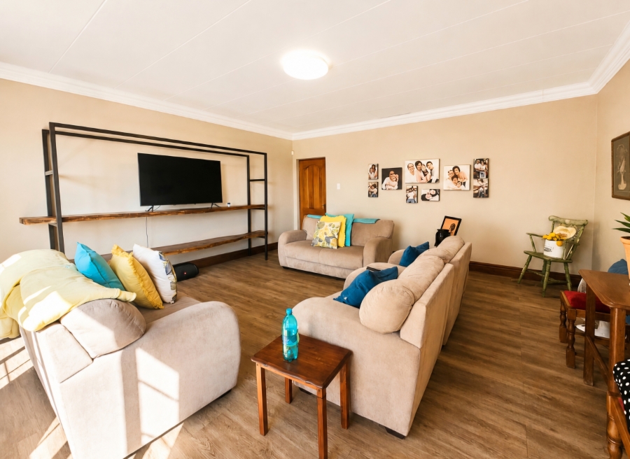 6 Bedroom Property for Sale in Zwavelpoort Gauteng