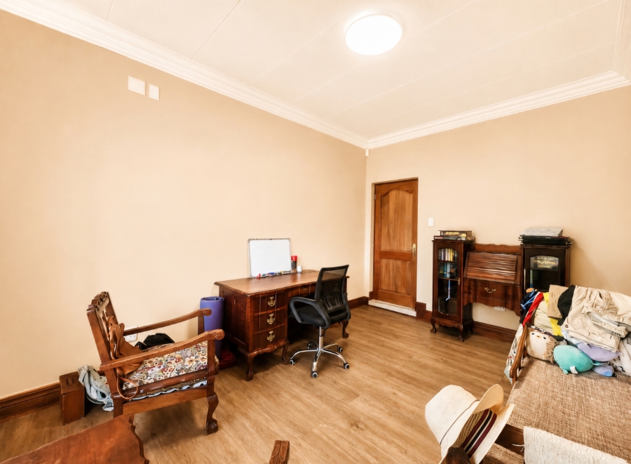 6 Bedroom Property for Sale in Zwavelpoort Gauteng