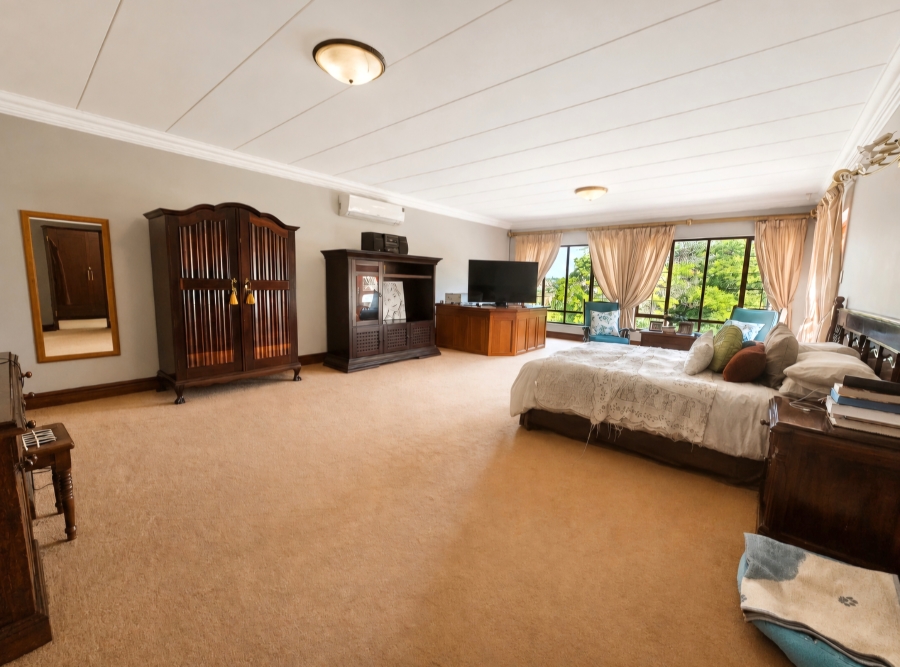 6 Bedroom Property for Sale in Zwavelpoort Gauteng