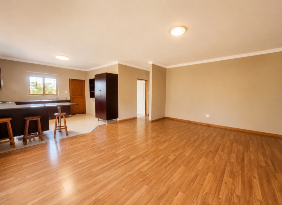 6 Bedroom Property for Sale in Zwavelpoort Gauteng