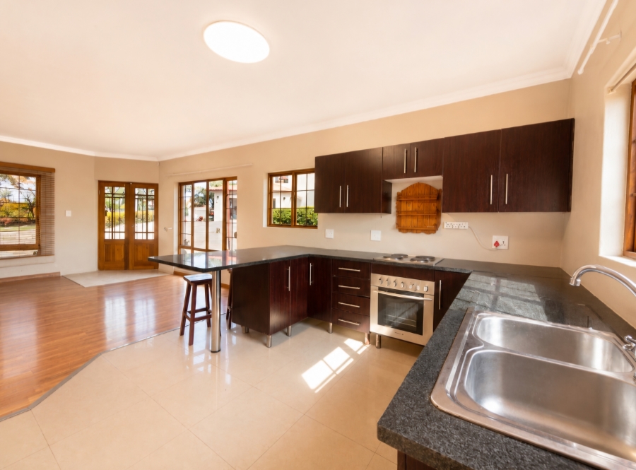 6 Bedroom Property for Sale in Zwavelpoort Gauteng