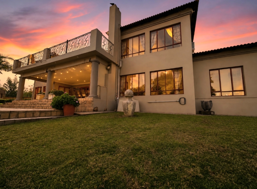 6 Bedroom Property for Sale in Zwavelpoort Gauteng