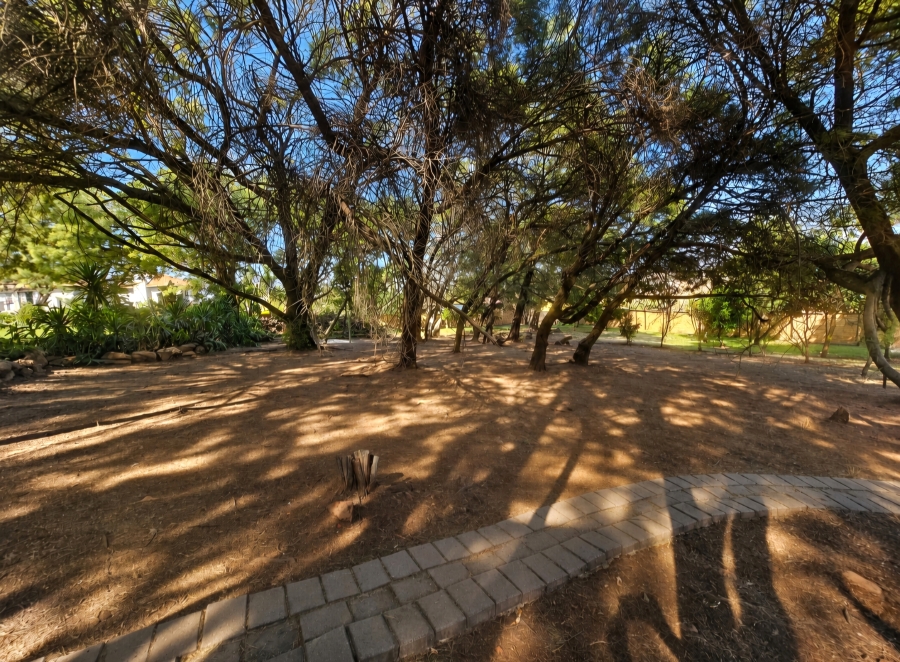 6 Bedroom Property for Sale in Zwavelpoort Gauteng