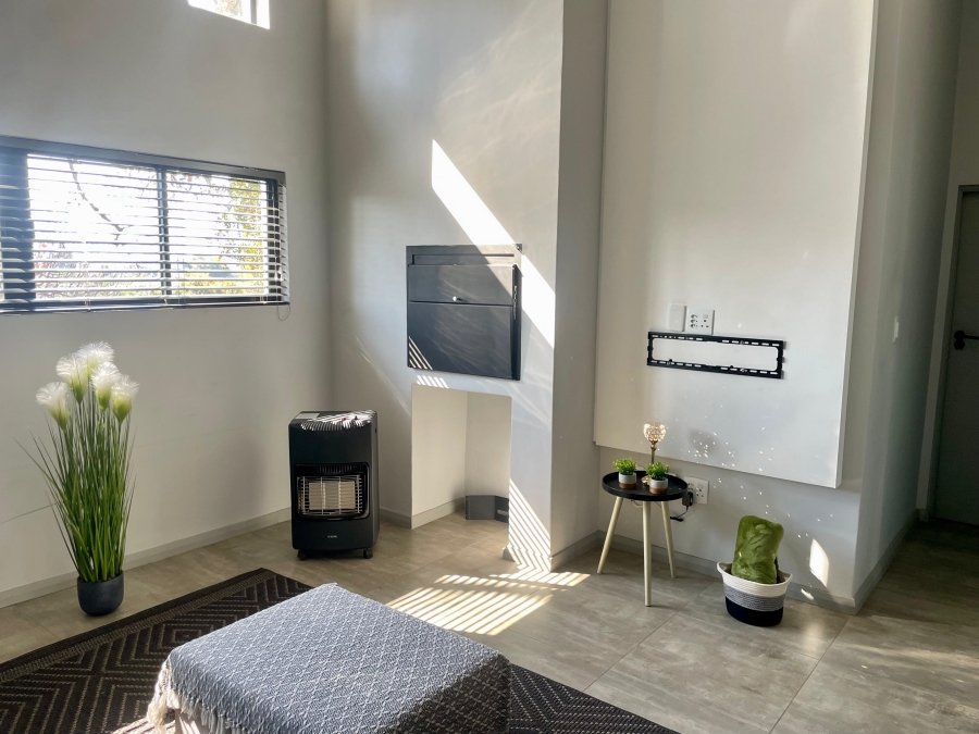 2 Bedroom Property for Sale in Alphen Park Gauteng