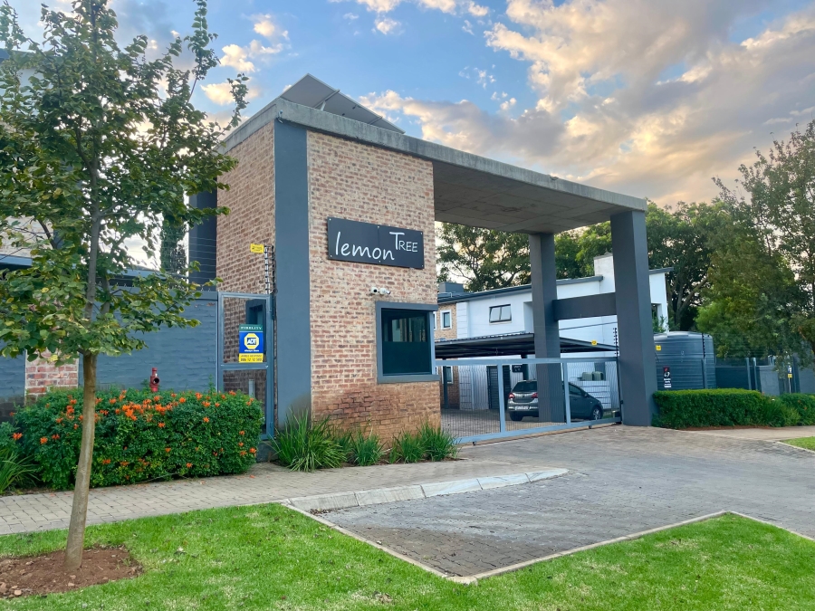 2 Bedroom Property for Sale in Alphen Park Gauteng