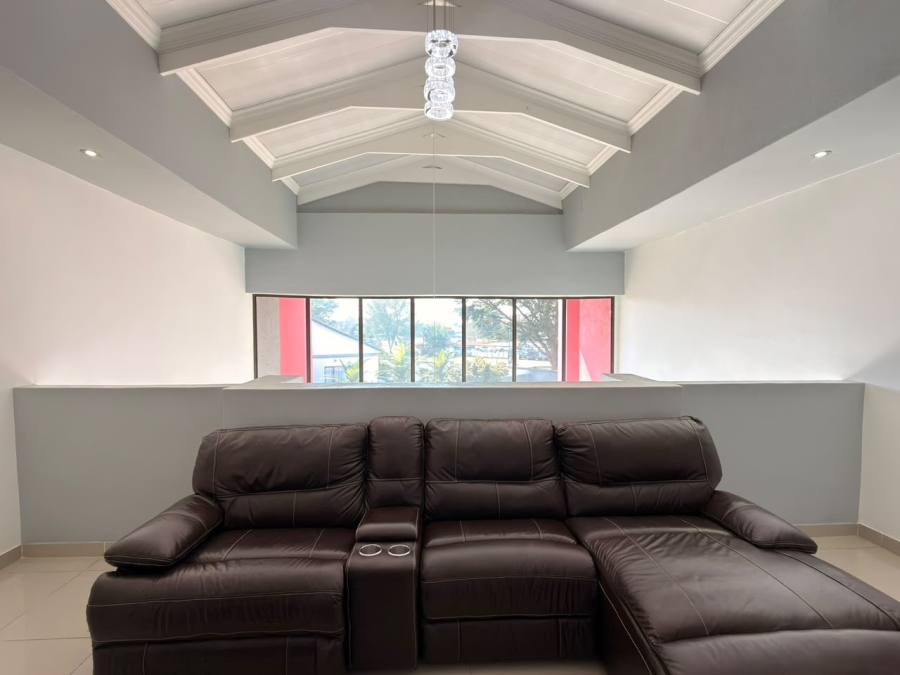 4 Bedroom Property for Sale in Silverwoods Country Estate Gauteng