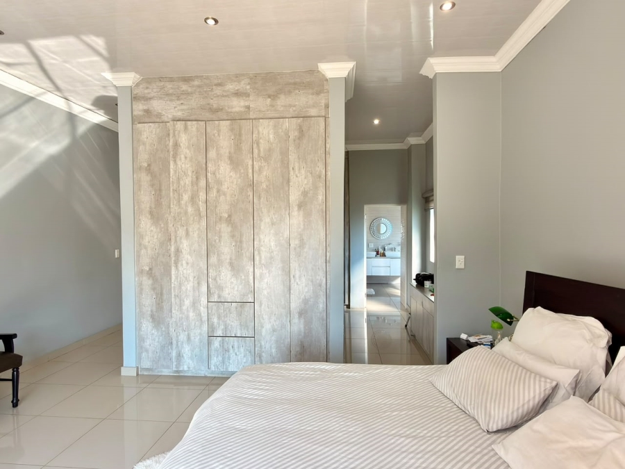 4 Bedroom Property for Sale in Silverwoods Country Estate Gauteng