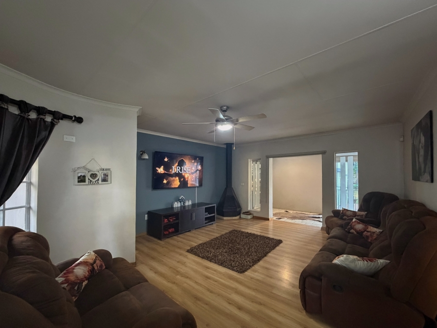 4 Bedroom Property for Sale in Wierda Park Gauteng