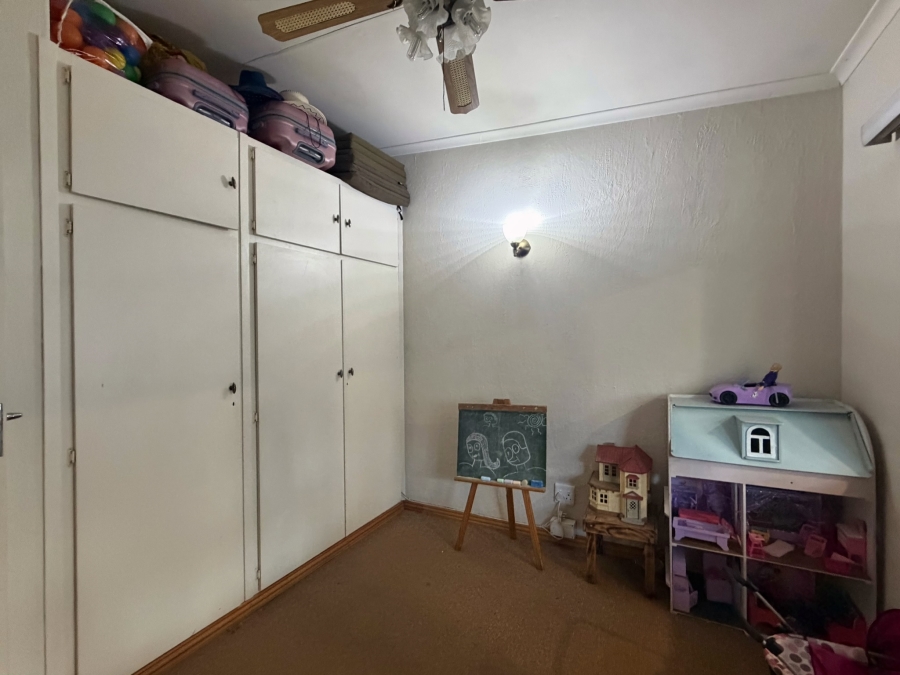 4 Bedroom Property for Sale in Wierda Park Gauteng