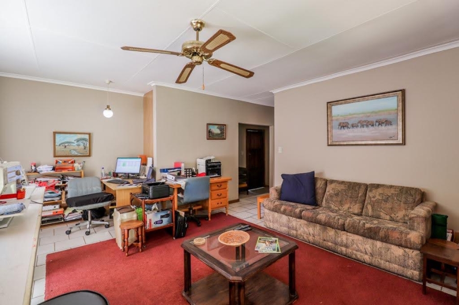 4 Bedroom Property for Sale in Wierda Park Gauteng