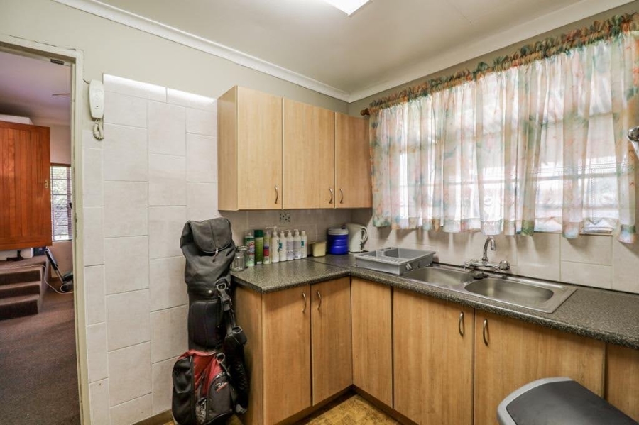 4 Bedroom Property for Sale in Wierda Park Gauteng