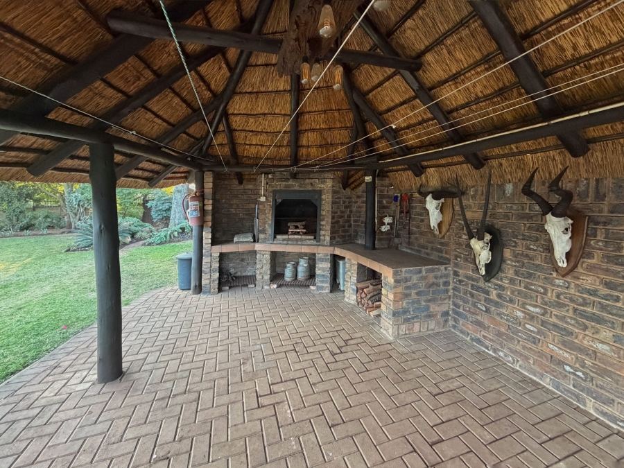 4 Bedroom Property for Sale in Wierda Park Gauteng