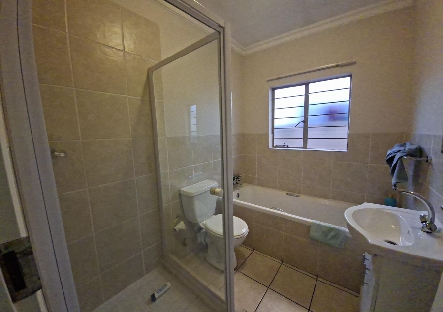 3 Bedroom Property for Sale in Willow Park Manor Gauteng