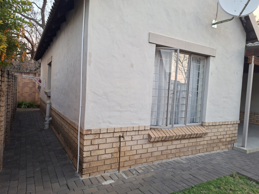 3 Bedroom Property for Sale in Willow Park Manor Gauteng