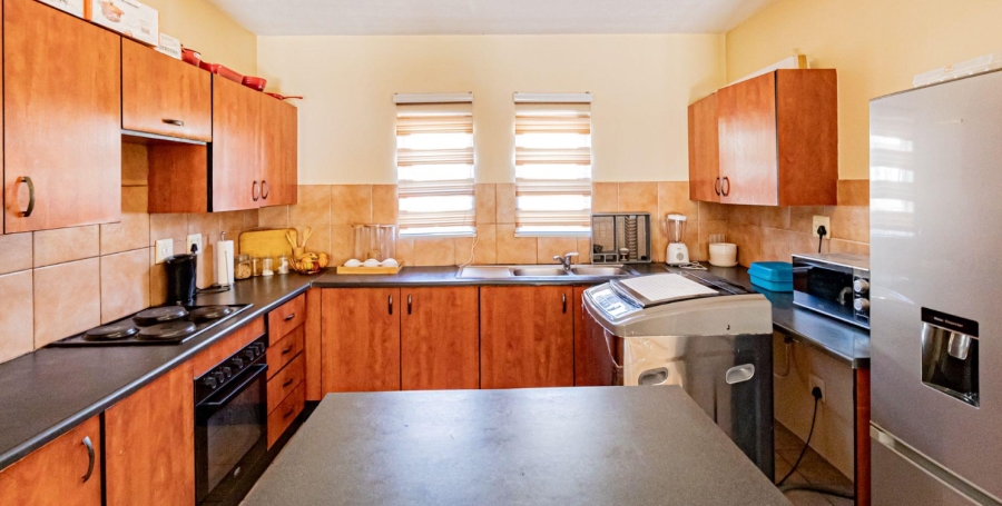 2 Bedroom Property for Sale in Erand Gardens Gauteng