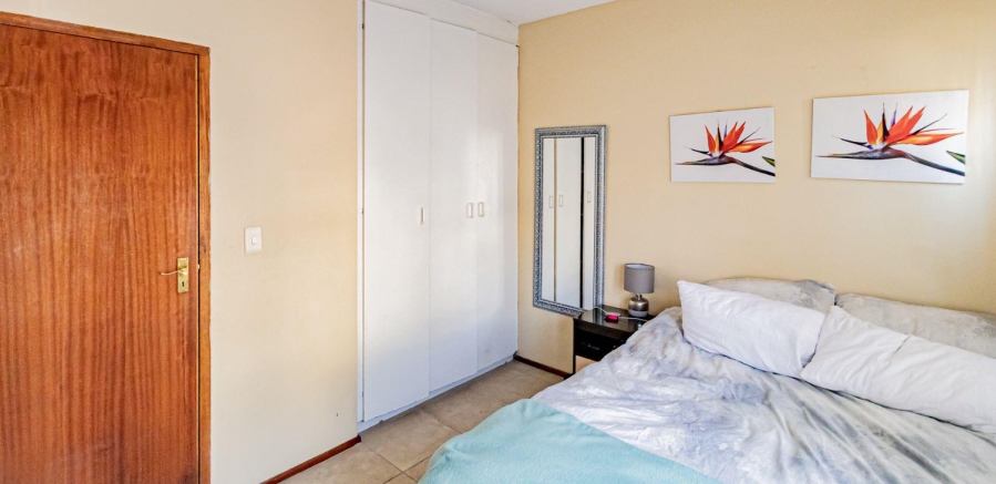 2 Bedroom Property for Sale in Erand Gardens Gauteng