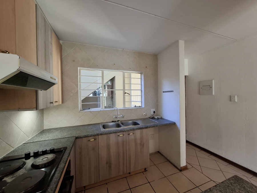 3 Bedroom Property for Sale in Faerie Glen Gauteng