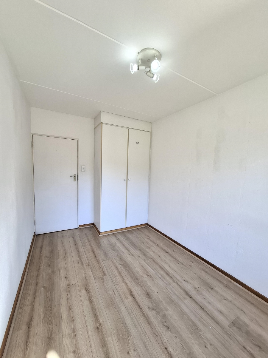 3 Bedroom Property for Sale in Faerie Glen Gauteng