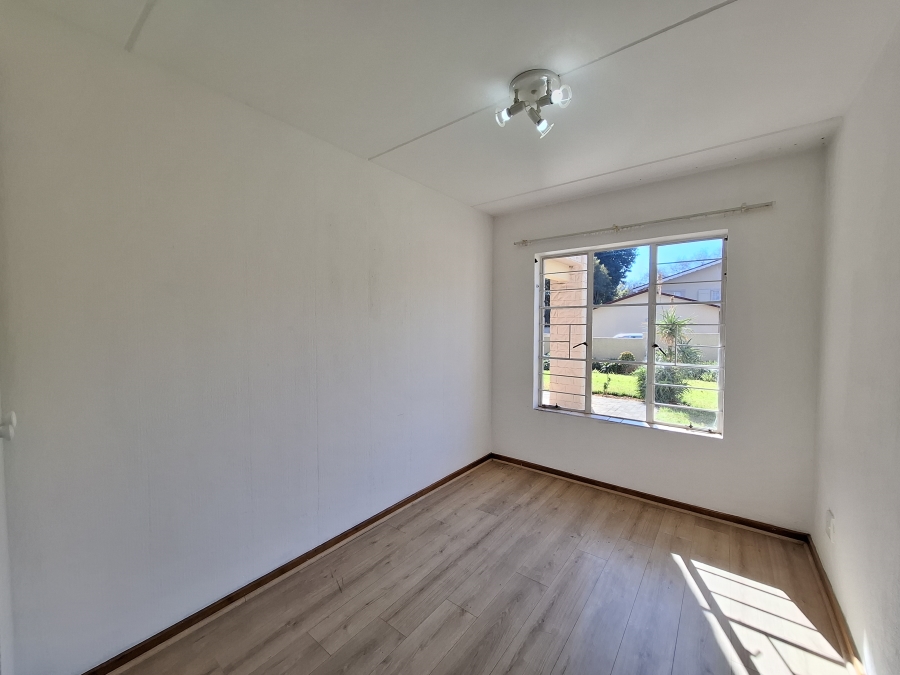 3 Bedroom Property for Sale in Faerie Glen Gauteng