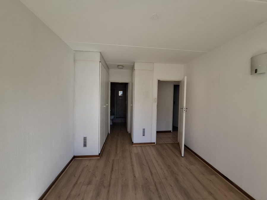 3 Bedroom Property for Sale in Faerie Glen Gauteng
