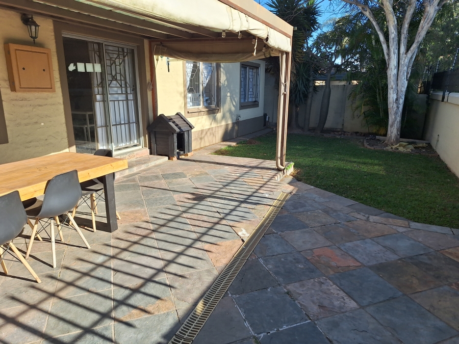 2 Bedroom Property for Sale in Equestria Gauteng
