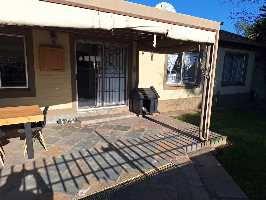 2 Bedroom Property for Sale in Equestria Gauteng