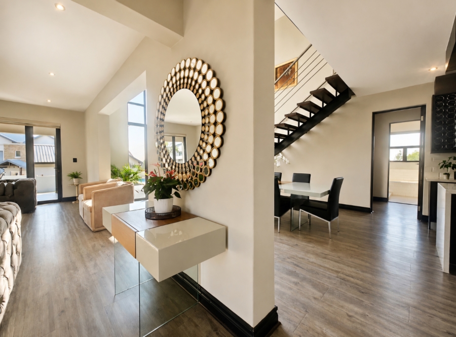 5 Bedroom Property for Sale in The Hills Game Reserve Estate Gauteng