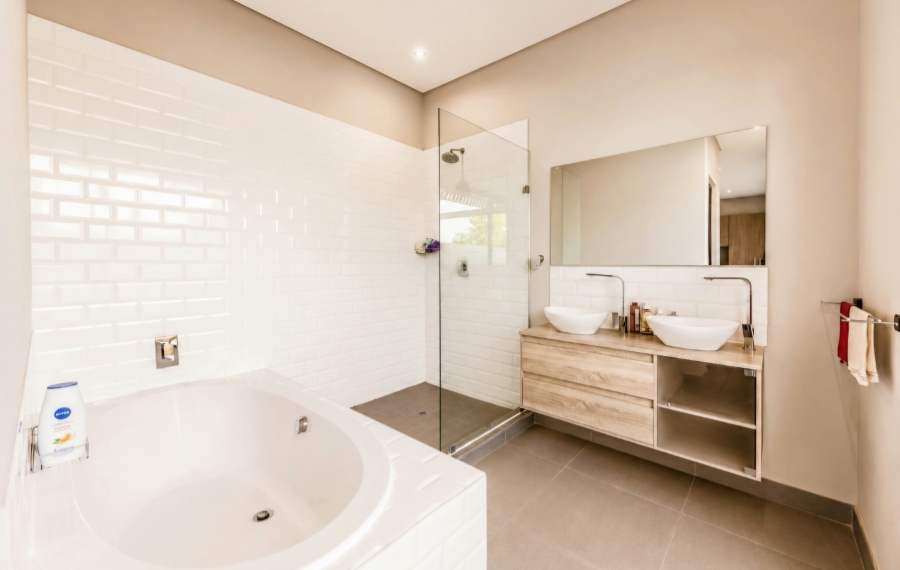 5 Bedroom Property for Sale in The Hills Game Reserve Estate Gauteng