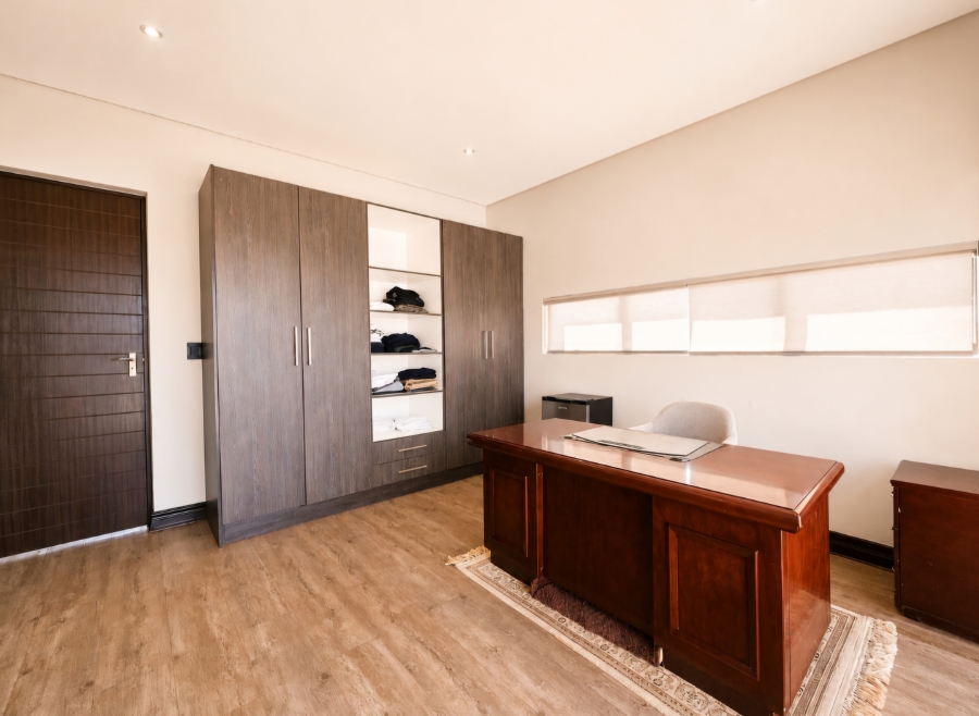 5 Bedroom Property for Sale in The Hills Game Reserve Estate Gauteng