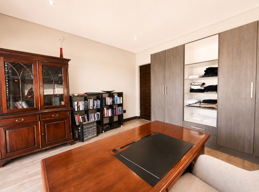 5 Bedroom Property for Sale in The Hills Game Reserve Estate Gauteng