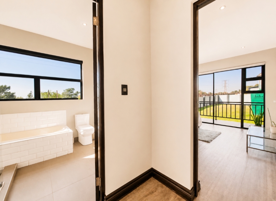 5 Bedroom Property for Sale in The Hills Game Reserve Estate Gauteng