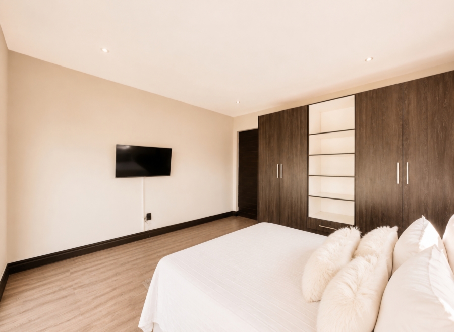 5 Bedroom Property for Sale in The Hills Game Reserve Estate Gauteng