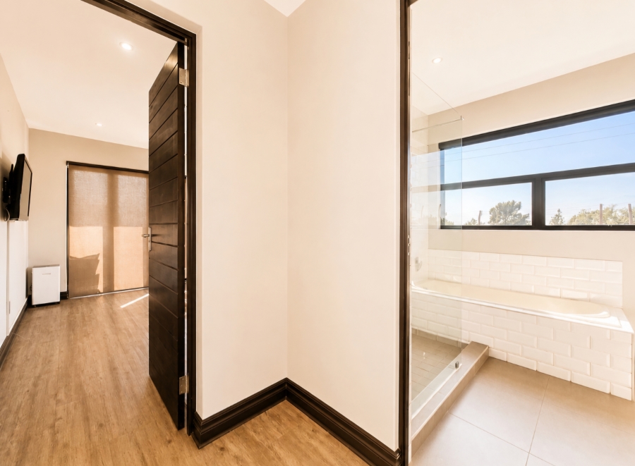5 Bedroom Property for Sale in The Hills Game Reserve Estate Gauteng