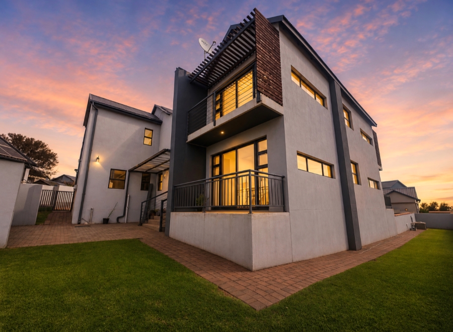 5 Bedroom Property for Sale in The Hills Game Reserve Estate Gauteng