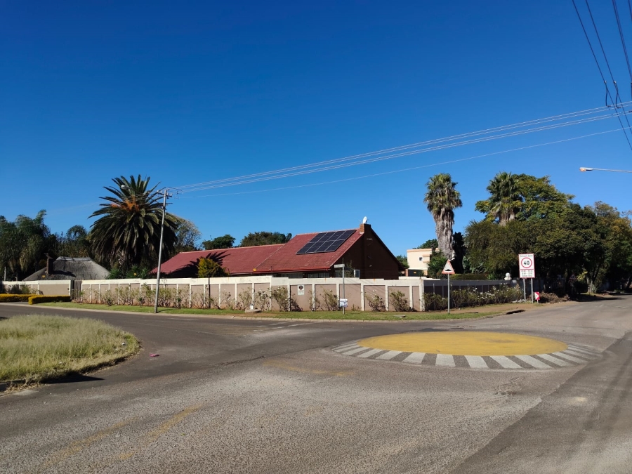 To Let Commercial Property for Rent in Wierda Park Gauteng