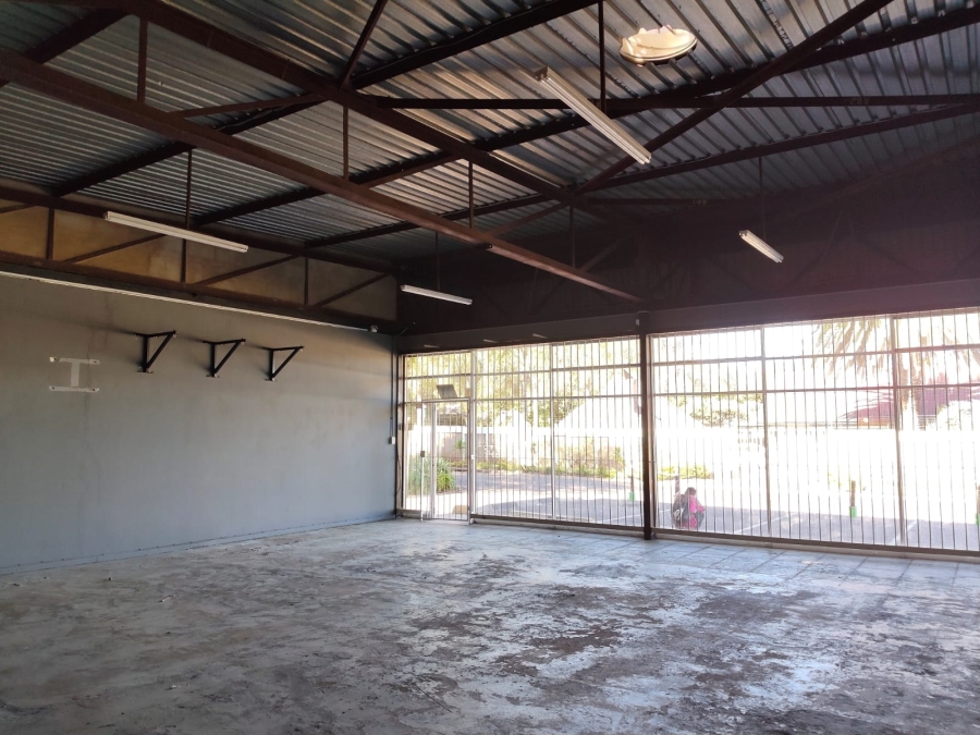 To Let Commercial Property for Rent in Wierda Park Gauteng
