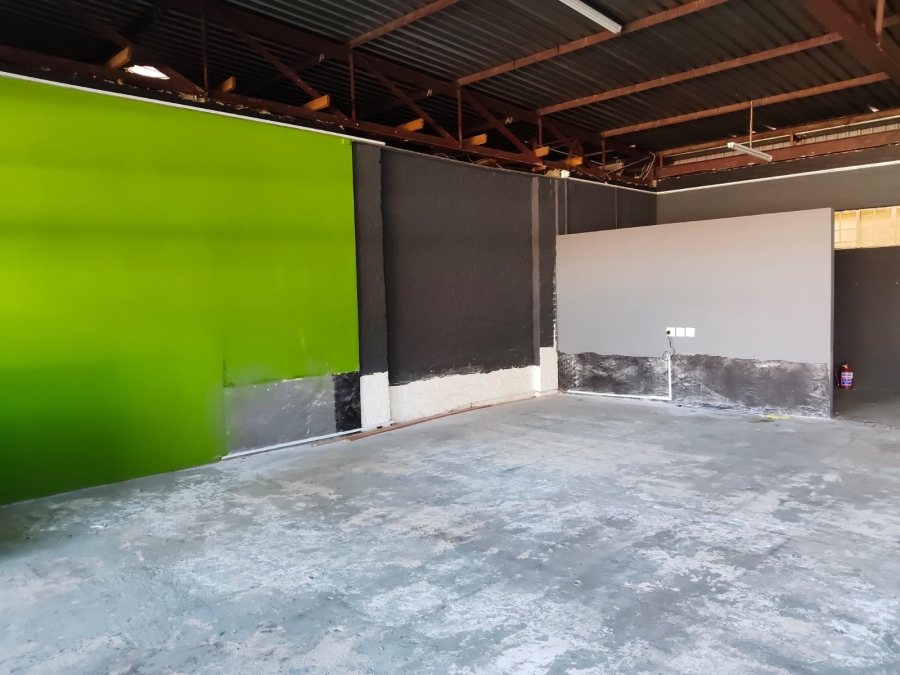 To Let Commercial Property for Rent in Wierda Park Gauteng