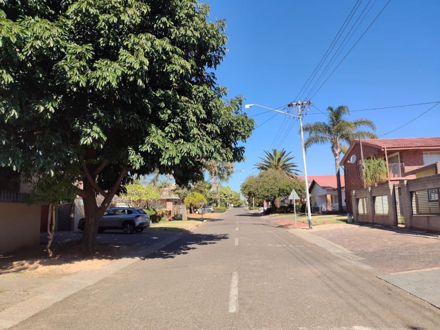 3 Bedroom Property for Sale in Laudium Gauteng