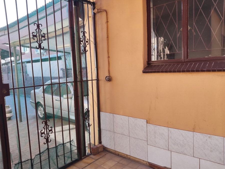 3 Bedroom Property for Sale in Laudium Gauteng