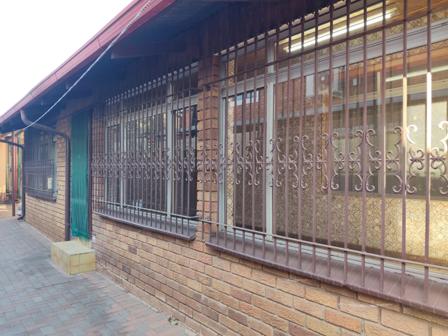 3 Bedroom Property for Sale in Laudium Gauteng