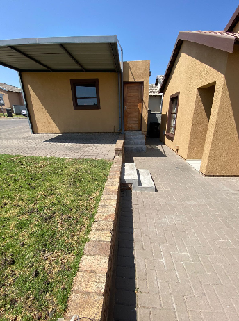 3 Bedroom Property for Sale in Kosmosdal Gauteng