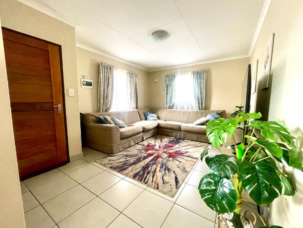 3 Bedroom Property for Sale in Kosmosdal Gauteng