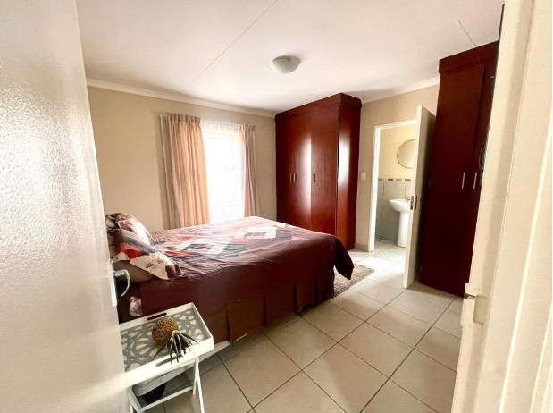 3 Bedroom Property for Sale in Kosmosdal Gauteng