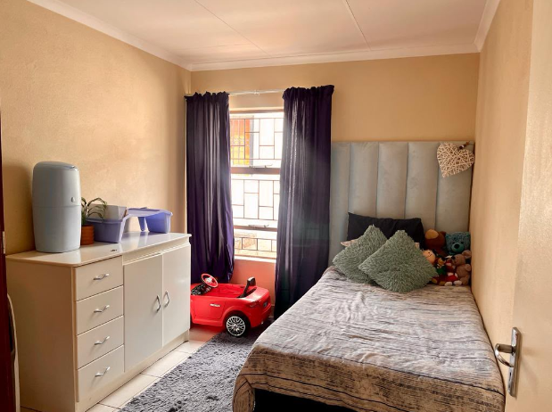 3 Bedroom Property for Sale in Kosmosdal Gauteng