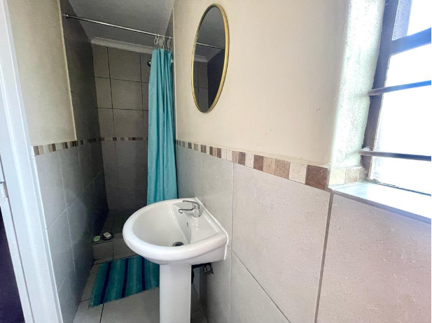 3 Bedroom Property for Sale in Kosmosdal Gauteng