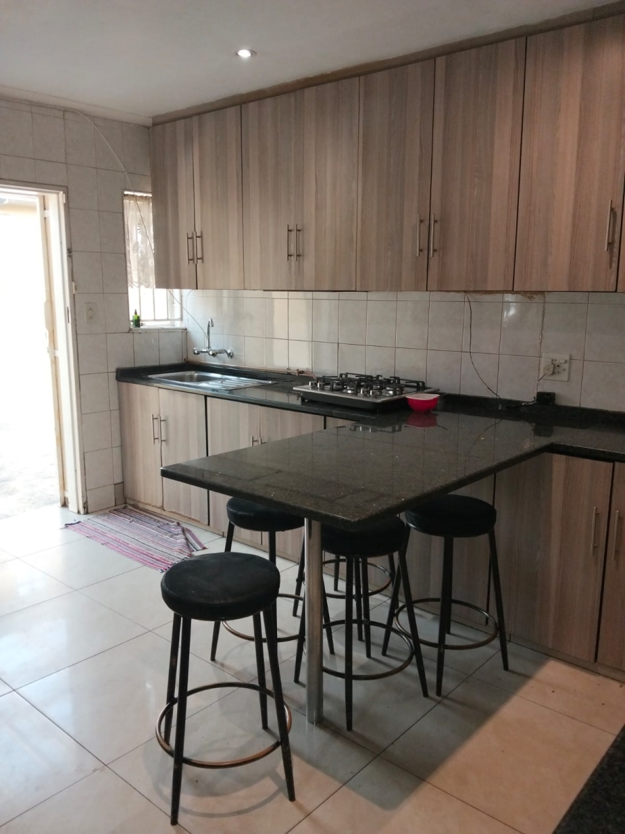 6 Bedroom Property for Sale in Laudium Gauteng