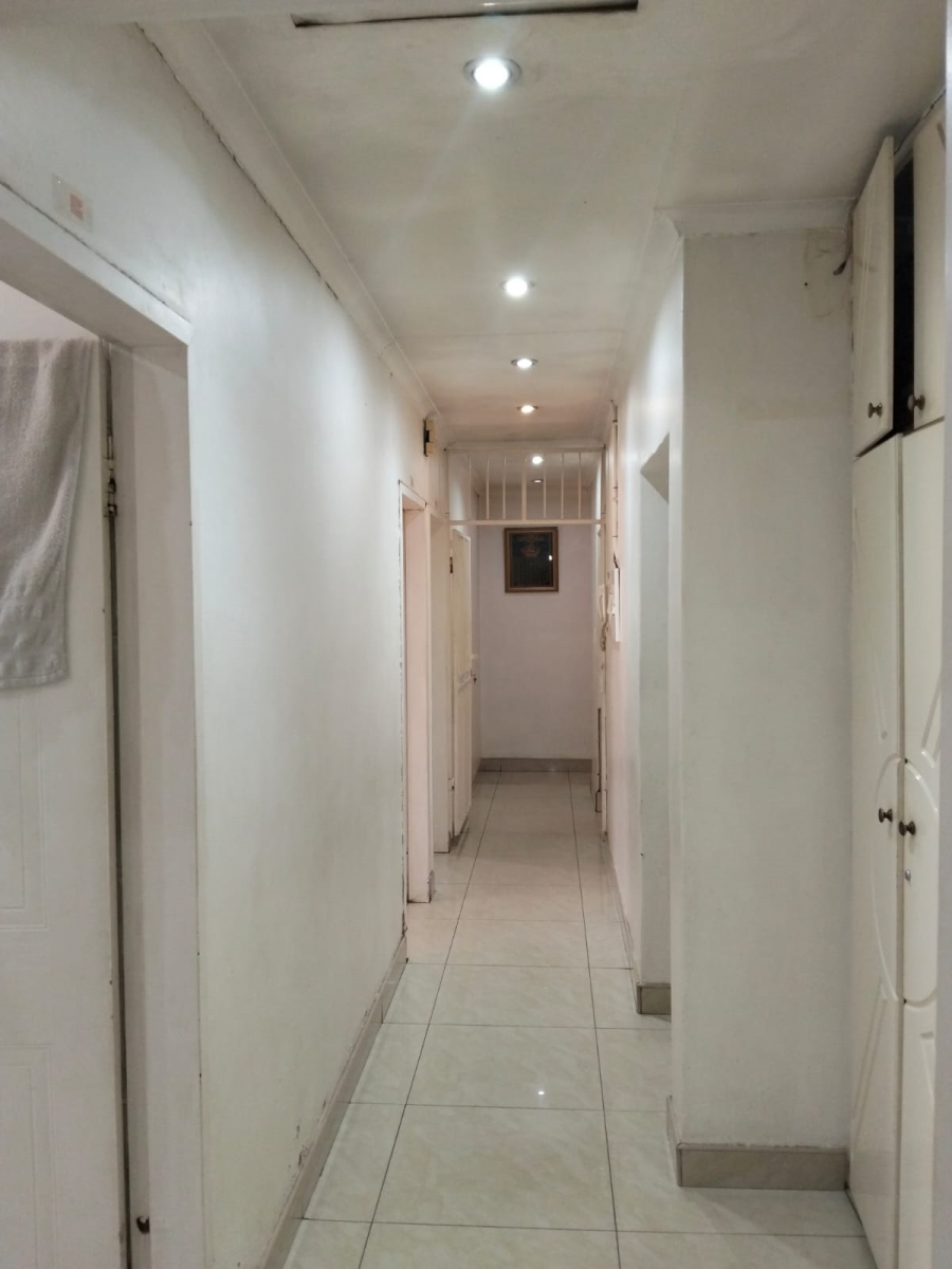 6 Bedroom Property for Sale in Laudium Gauteng